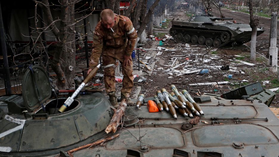 Service members of pro-Russian troops load ammunition into armoured vehicles during fighting in MariupolA service member of pro-Russian troops loads rocket-propelled grenades into an infantry combat vehicle during fighting in Ukraine-Russia conflict near a plant of Azovstal Iron and Steel Works company in the southern port city of Mariupol, Ukraine April 12, 2022.,Image: 682369210, License: Rights-managed, Restrictions: , Model Release: no, Credit line: ALEXANDER ERMOCHENKO / Reuters / ForumALEXANDER ERMOCHENKO / Reuters / Forumdefence, civil unrest, war, category_code_def, category_code_europ, category_code_war, category_code_vio, category_code_defence, category_code_civil unrest