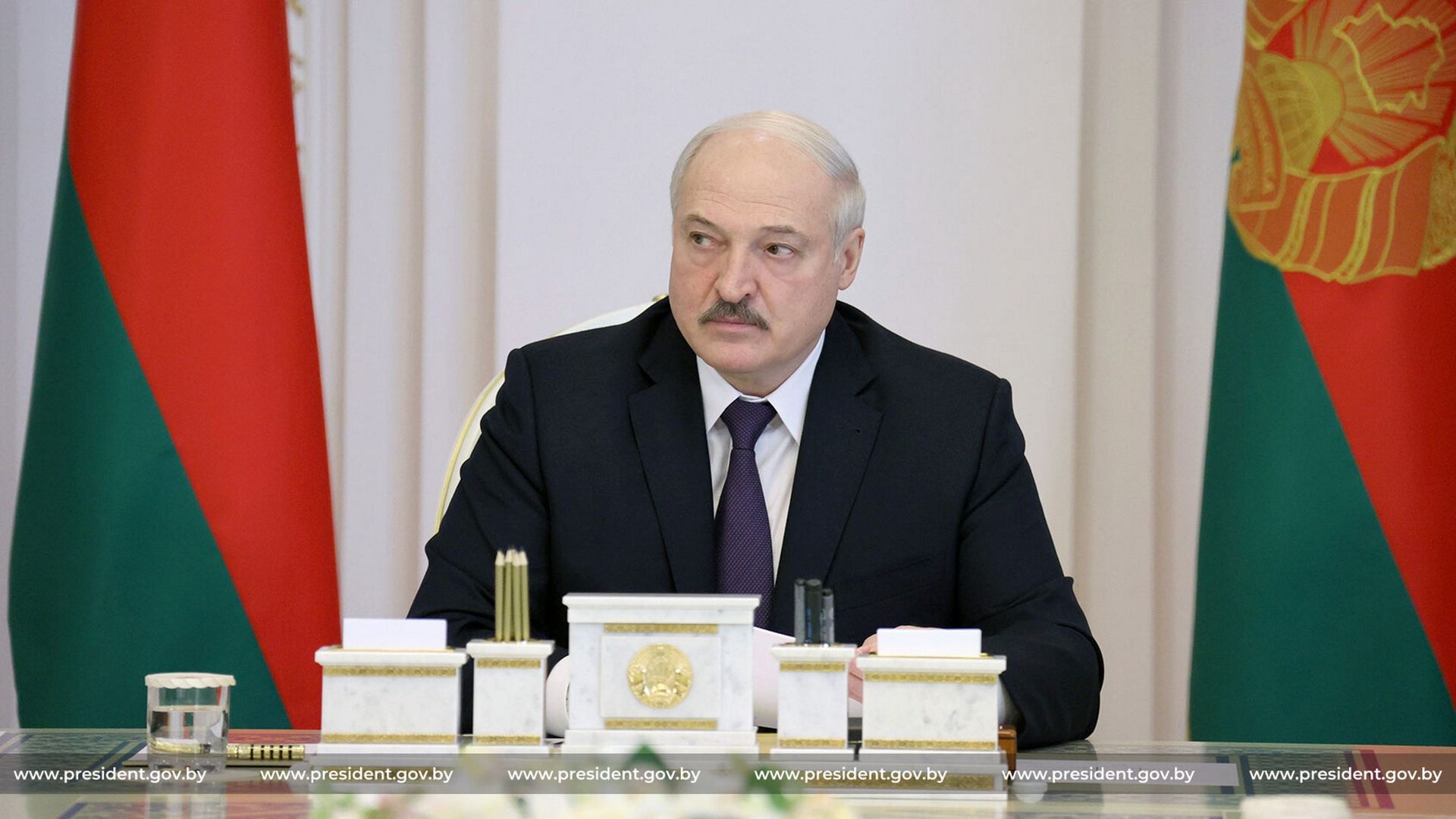"Trwa wojna". Łukaszenka nie żartuje. Zwołał swoich ministrów