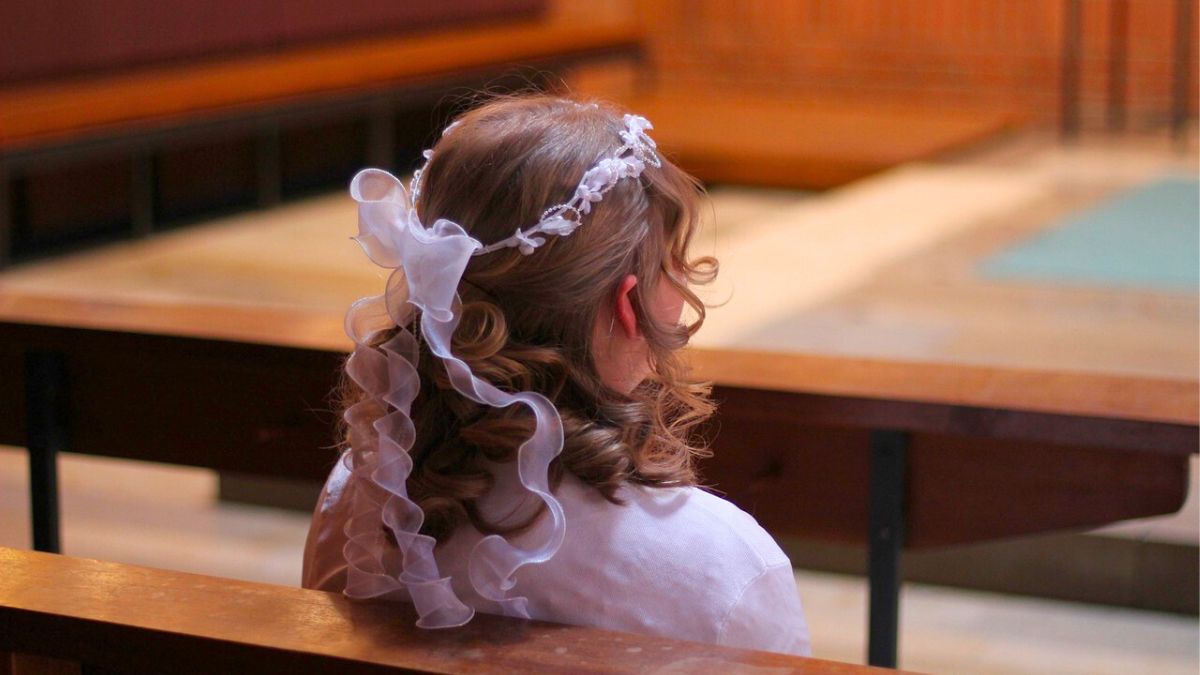 Ich córka pójdzie do pierwszej komunii z ważnego powodu 