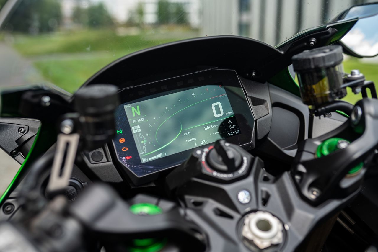Kawasaki Ninja H2 SX