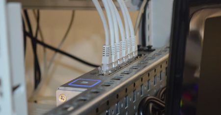 Szybki Internet dla każdego Polaka. Ministerstwo Cyfryzacji składa obietnice