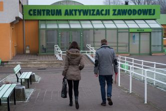 Wzrost bezrobocia, konieczność przekwalifikowania - ekspertka o tym co nas czeka po epidemii