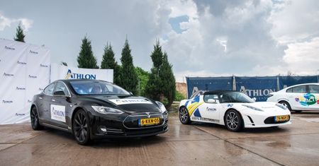 Tesla Model S i Roadster - elektryzujące spotkanie [relacja autokult.pl]
