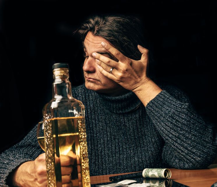 Alkoholizm dotyczy w Polsce blisko 5 proc. mieszkańców kraju