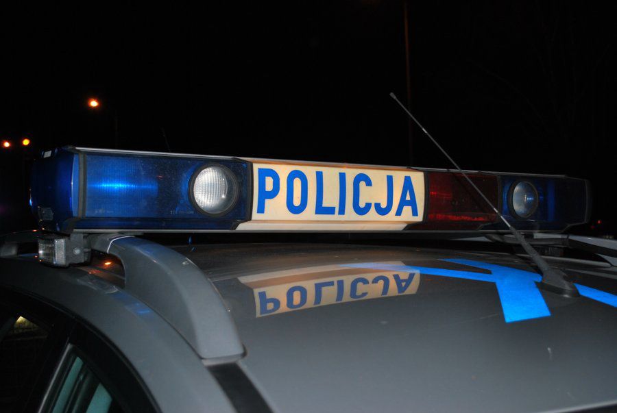 Strzelin. Podpalili cztery samochody. Trafili w ręce policji