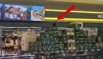 Była w Biedronce. I nagle taki widok. Aż zaczęła nagrywać