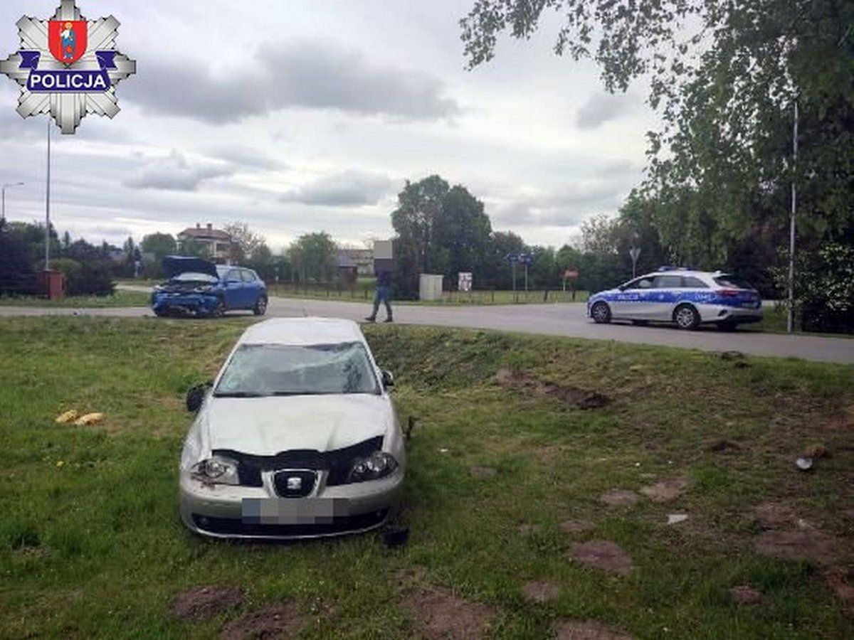 fot. Policja Zamość. Zderzenie dwóch pojazdów w Siedliskach