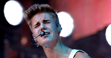 "Bieber PŁAKAŁ W ARESZCIE! Był jak przerażone dziecko"