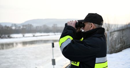 Ostrzeżenia IMGW. Pogoda wiosenna, a zagrożenie nie minęło