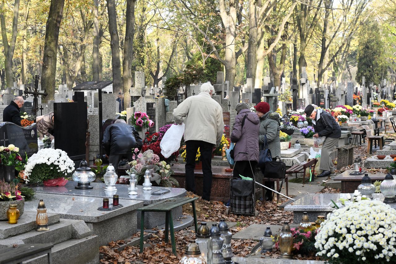 Wszystkich Świętych może w tym roku wyglądać inaczej, niż zwykle