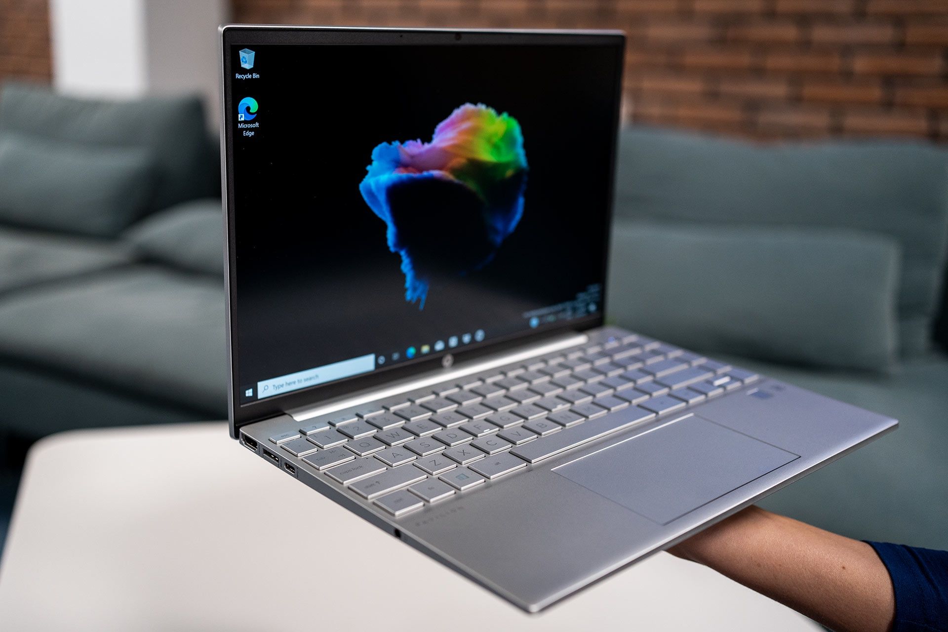 HP Pavilion Aero 13 utrzymasz w jednej ręce