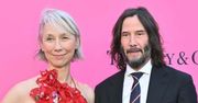 Zakochany Keanu Reeves całuje Alexandrę Grant na ściance (FOTO)