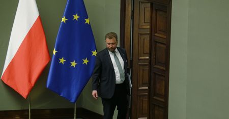 Maseczki niedługo niepotrzebne? Minister zdrowia Łukasz Szumowski ujawnia plany rządu