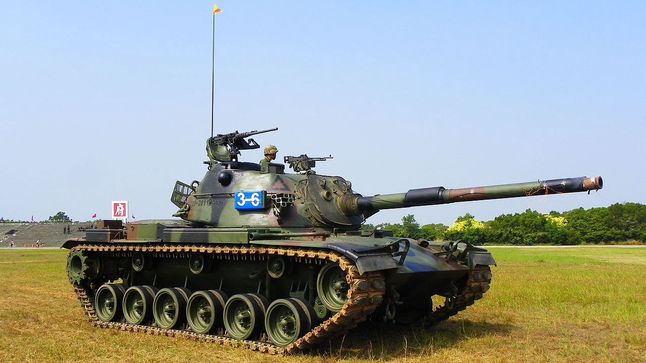 Ograniczona przydatność bojowa czołgu CM-11 jest aż nadto widoczna w zakresie uzbrojenia podstawowego, opancerzenia i mobilności