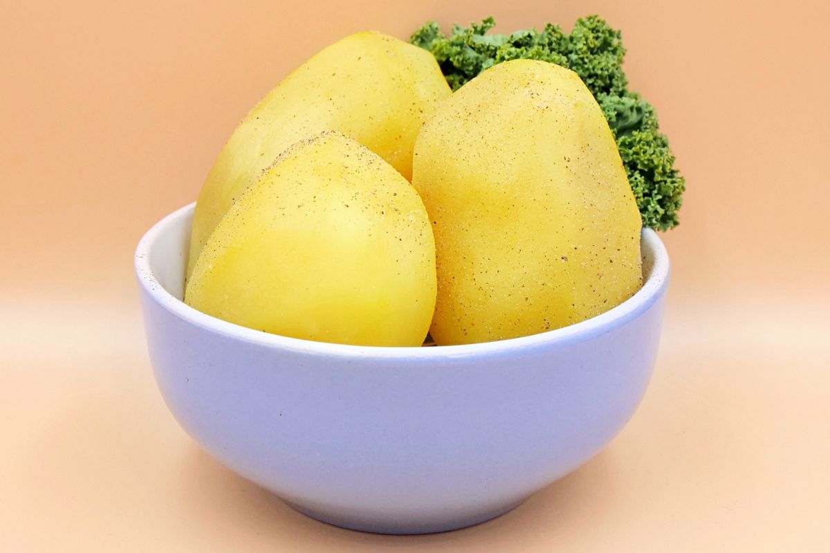 Czy ziemniaki naprawdę tuczą? Odkryj nieznane fakty o popularnym warzywie!