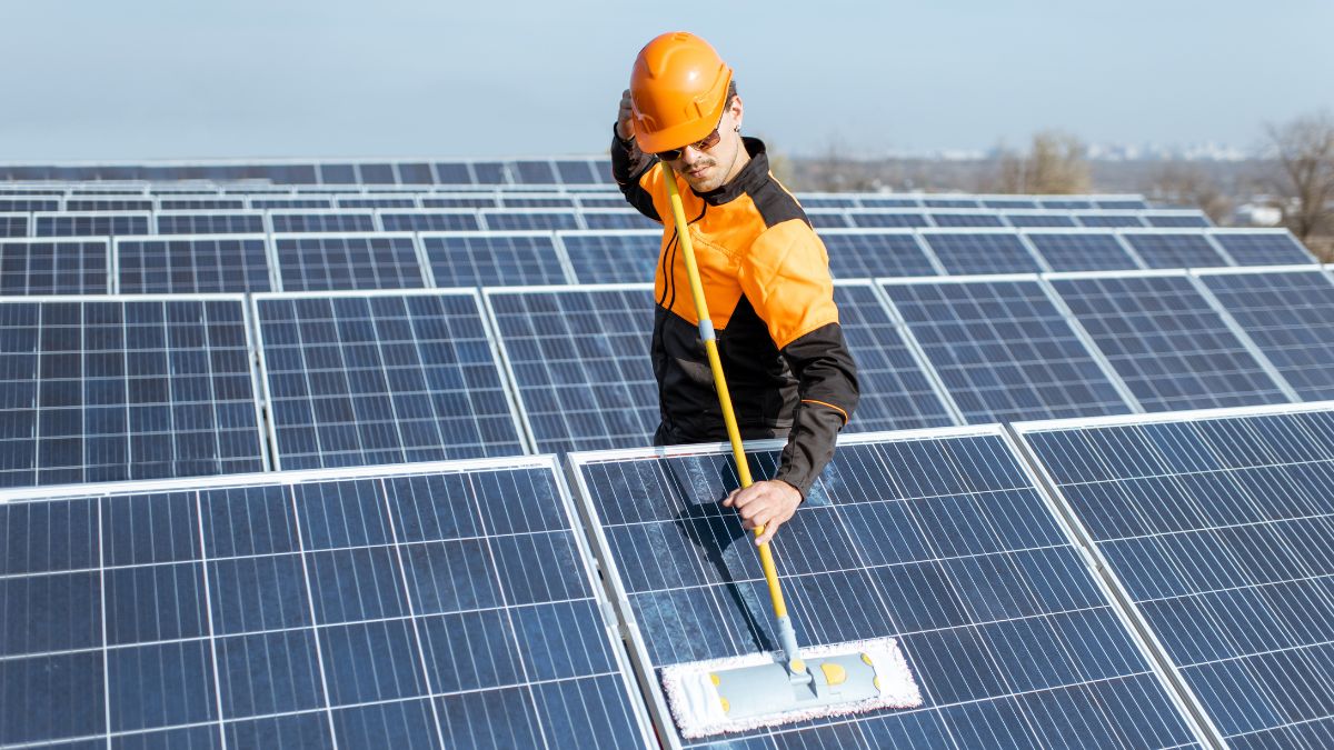 Czy warto myć panele fotowoltaiczne?