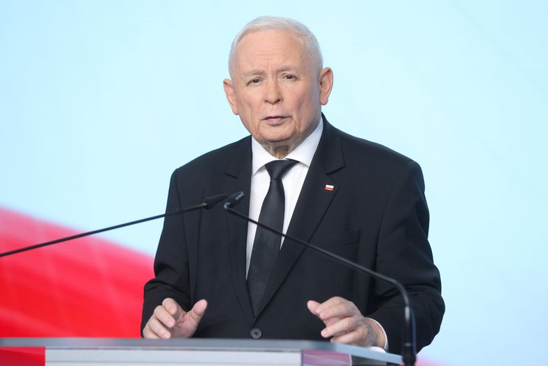 "Straty są poważne". Jarosław Kaczyński ponownie prosi Polaków o pieniądze