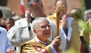Abp Jędraszewski cytował słowa Tuska. Stanowczy głos o. Gużyńskiego