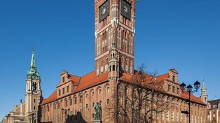 W piątek gratka dla miłośników mody i historii! Muzeum Okręgowe w Toruniu zaprasza na zwiedzanie wystawy