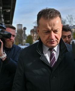 "Brak wychowania". Błaszczak o relacji PiS z Konfederacją