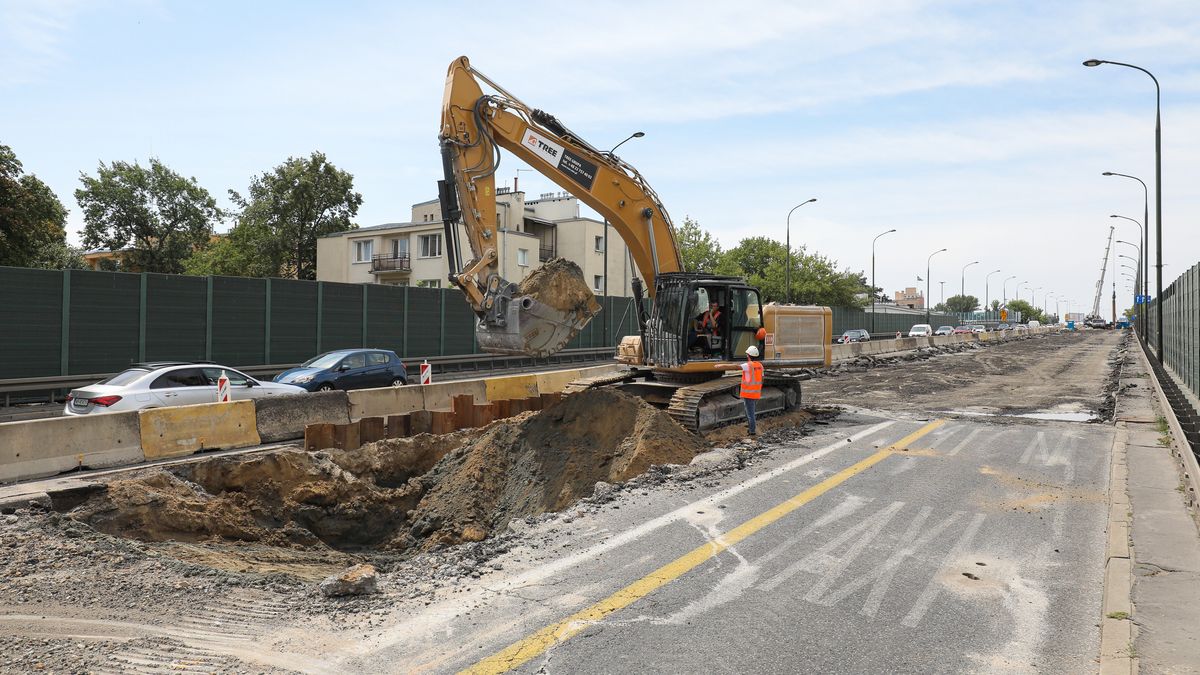 remont wiaduktu
Pawe� Supernak
bajo�ska, drogowcy, modernizacja, ograniczenia, paryska, p�nocnego, p�nocny, praga po�udnie, remont, ruch, saska kepa, trasa �azienkowska, trasy �azienkowskiej, utrudnienia, wiadukt, wiaduktu