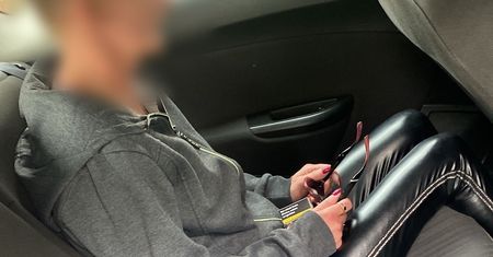 Opiekunka pożyczała kartę i "czyściła" konto 80-latka. Grozi jej długa odsiadka