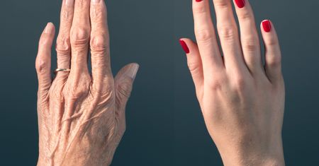 Tak sprawdzisz tempo starzenia. Kluczowe są dłonie