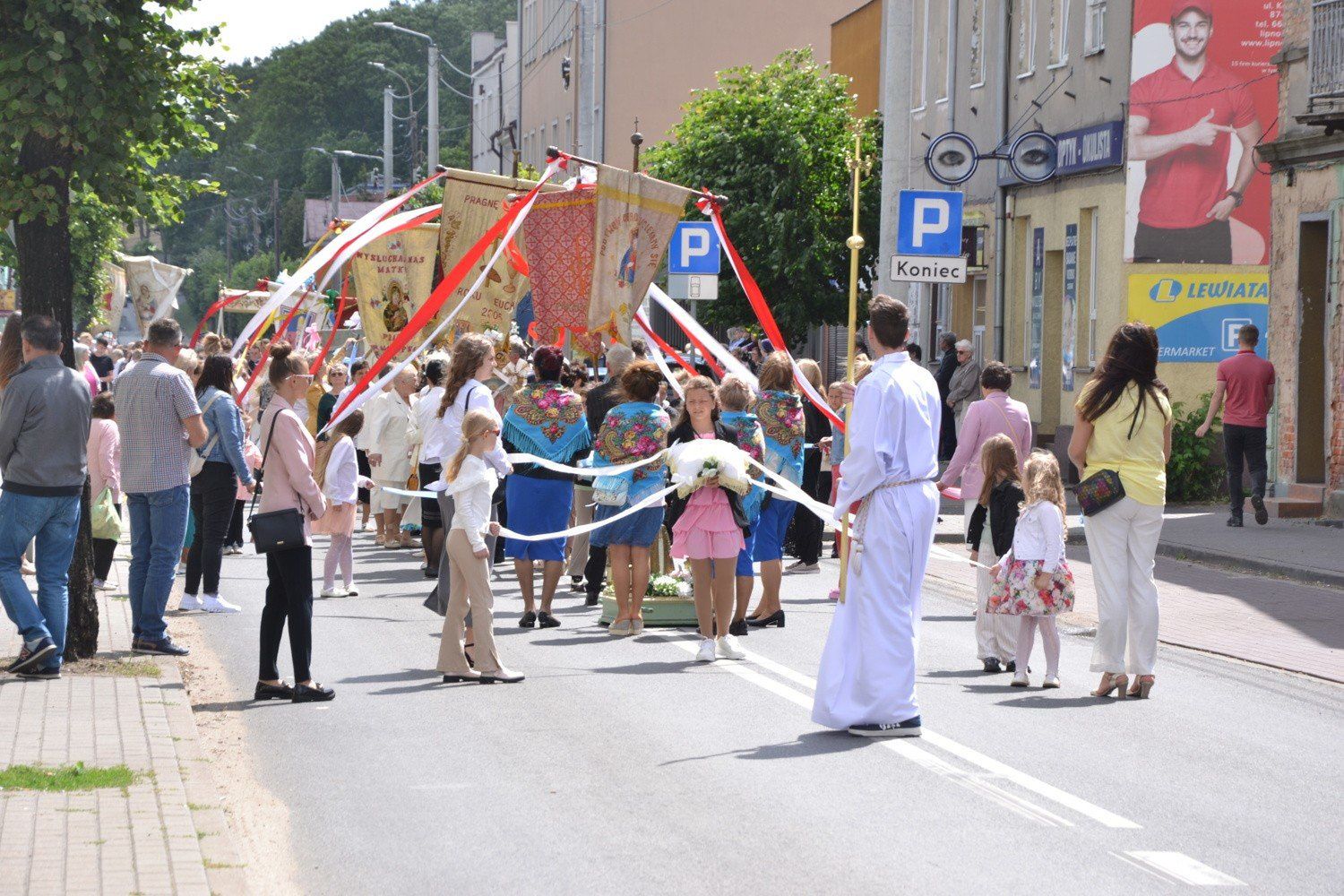 W Lipnie procesja Bożego Ciała zgromadziła tłumy wiernych!
