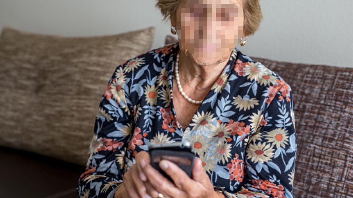 88-latka padła ofiarą kradzieży. Złodziej podał się za funkcjonariusza CBŚ (zdjęcie ilustracyjne) 