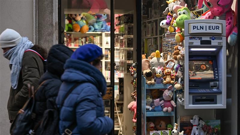 Znamy nowe dane o zarobkach Polaków