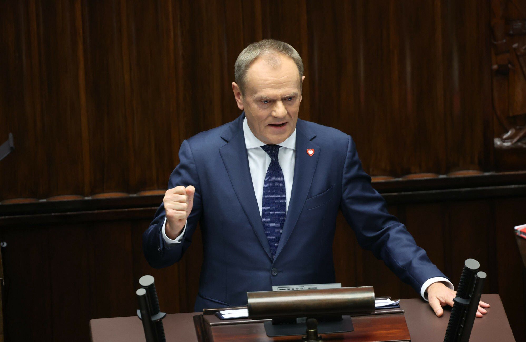 Ekspert od mowy ciała ocenia expose Donalda Tuska