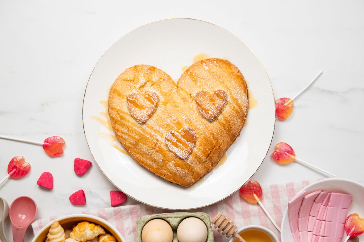 Make your loved ones swoon with a homemade heart-shaped apple tart: Here's how