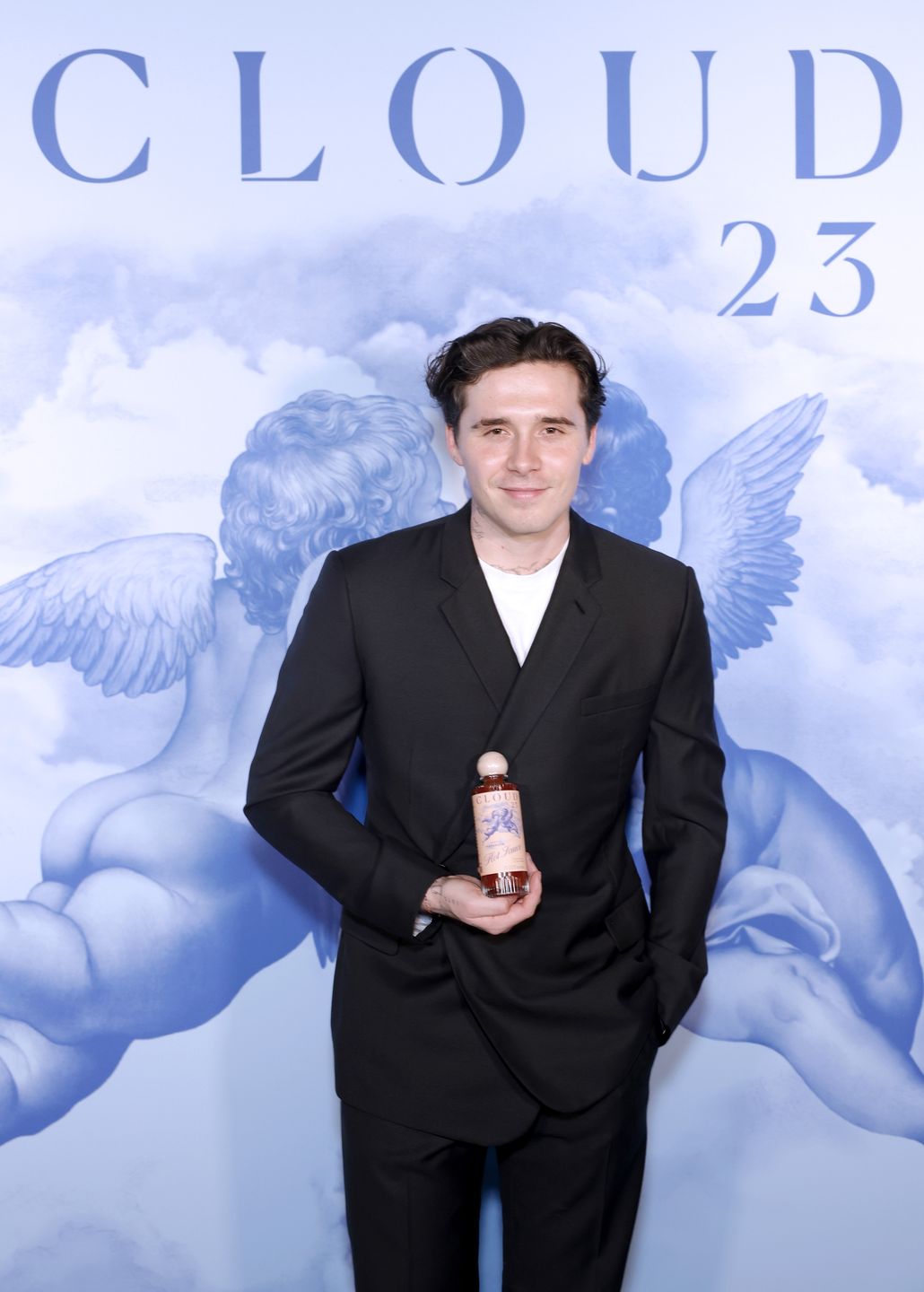 Brooklyn Beckham promuje sosy
