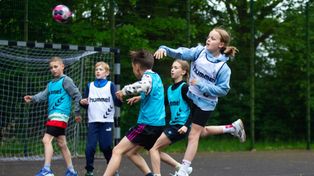 Mini Handball Cup. Turniej sportowy dla dzieci w Bierkowie