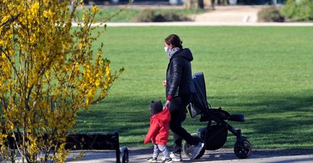 Wskaźnik dobrobytu mocno w dół. Redukcja wynagrodzeń będzie coraz większa
