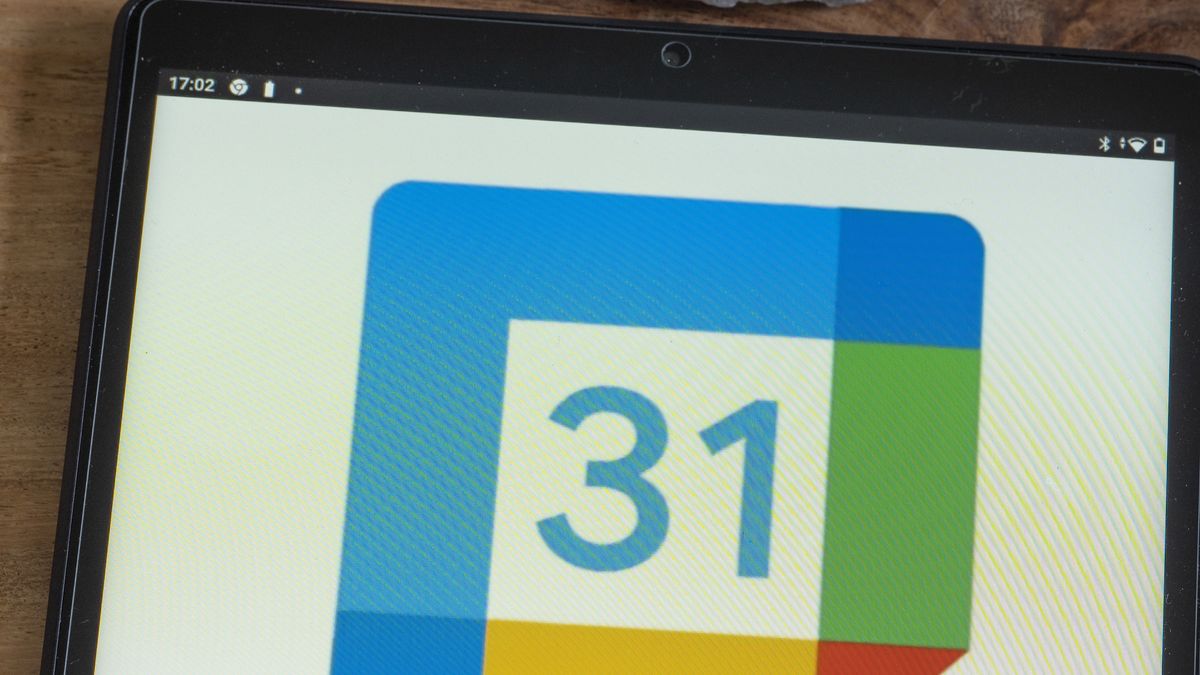 GERMANY - 2022/05/09: In this photo illustration Google Calendar logo seen displayed on a tablet. (Photo Illustration by Igor Golovniov/SOPA Images/LightRocket via Getty Images)