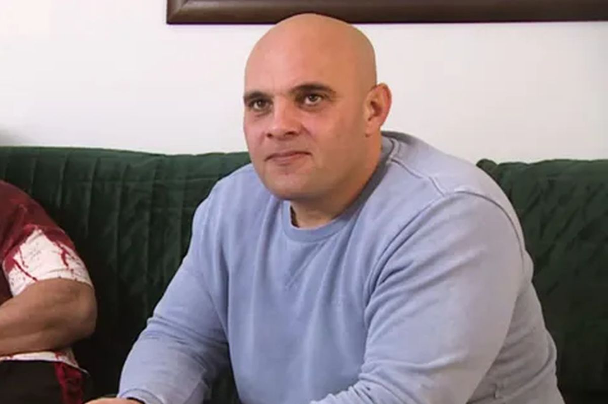 Dominik Abus jest gwiazdą programu "Gogglebox. Przed telewizorem"