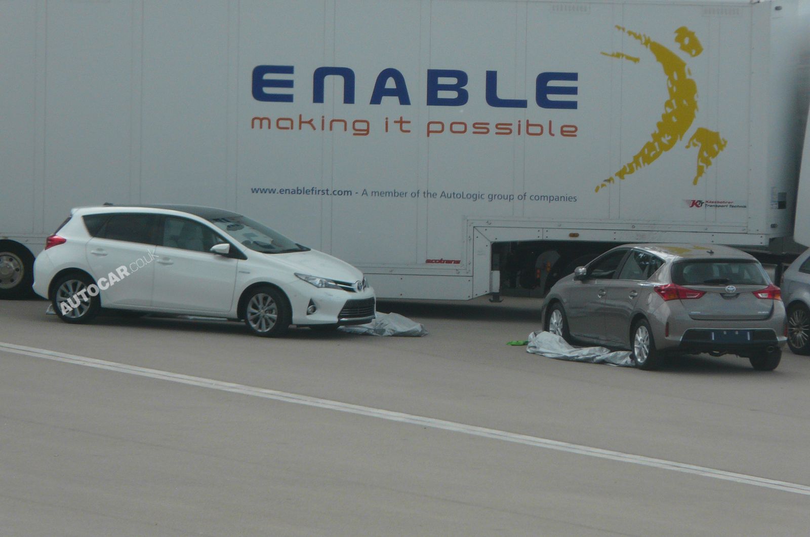 Toyota Auris 2013 - (źródło: Autocar)