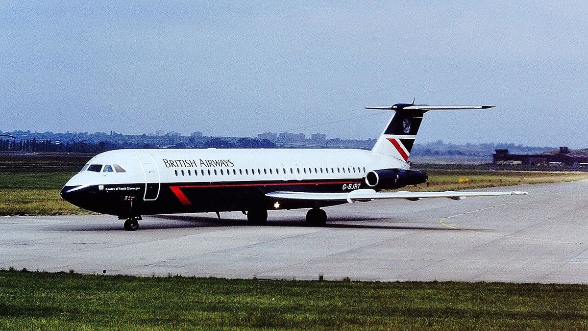 BAC 1-11 G-BJRT w Birmingham, 15 lipca 1989 r., przed awarią lotu 5390.