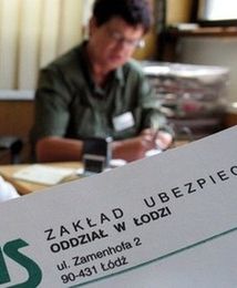 ZUS czy OFE? PiS otwiera okienka transferowe