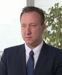 40 proc. młodych Polaków rozważa emigrację zarobkową ze względów finansowych