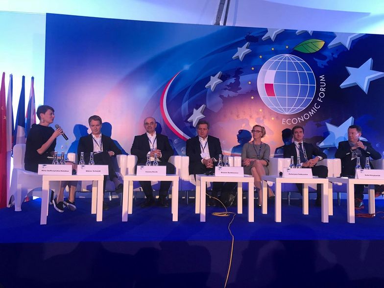 O tym, jak zmieniają się banki, rozmawiali podczas Forum Ekonomicznego w Krynicy Zdrój przedstawiciele sektora finansowego