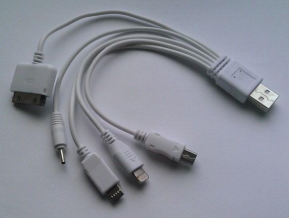 Jeden kabel, żeby wszystko podłączyć. TOB Cable to jedyny przewód, jakiego potrzebujesz 2