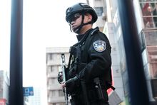 Chiński policjant, fot. unsplash