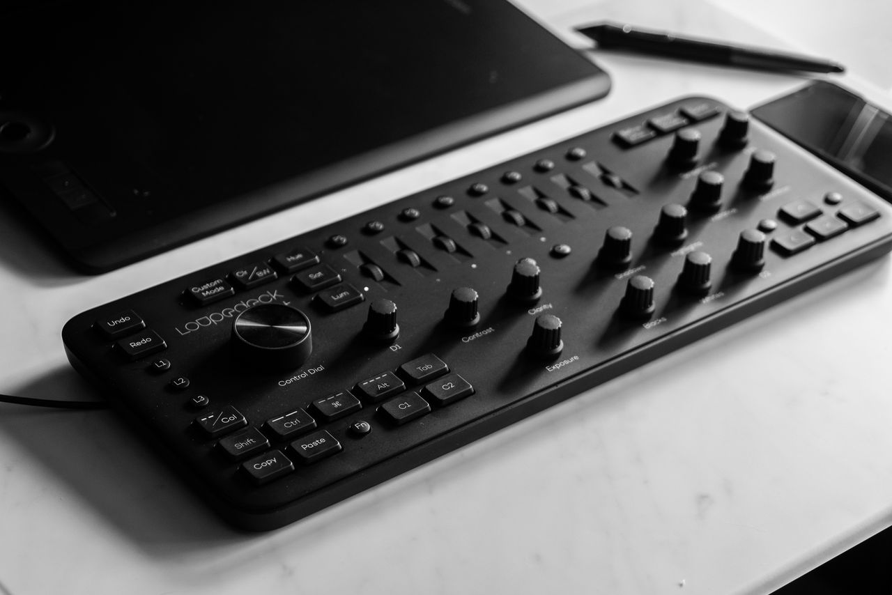 Loupedeck+ - ulepszona konsola do Lightrooma i Capture One [wideotest]