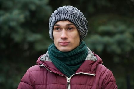 Co ukrywa jego dziewczyna?
