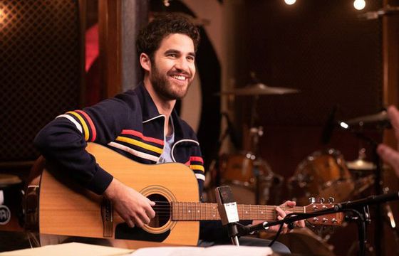 Darren Criss i Kether Donohue w serialu "Royalties"
