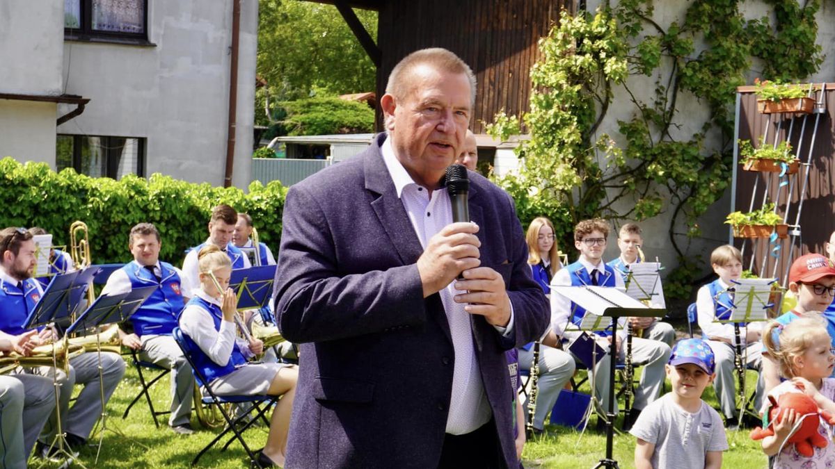 Poseł PiS całkiem "przypadkiem" pojawiał się na piknikach rodzinnych