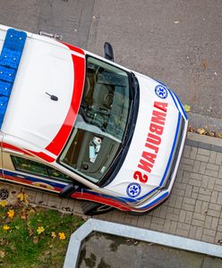 Wypadek karetki na sygnale w Radomiu. Pięć osób w szpitalu