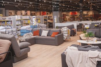 Firma z USA bankrutuje. Klienci zostali bez mebli i pieniędzy